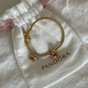 BRAND NEW!! Pandora Gold Charm Bracelet with Charms